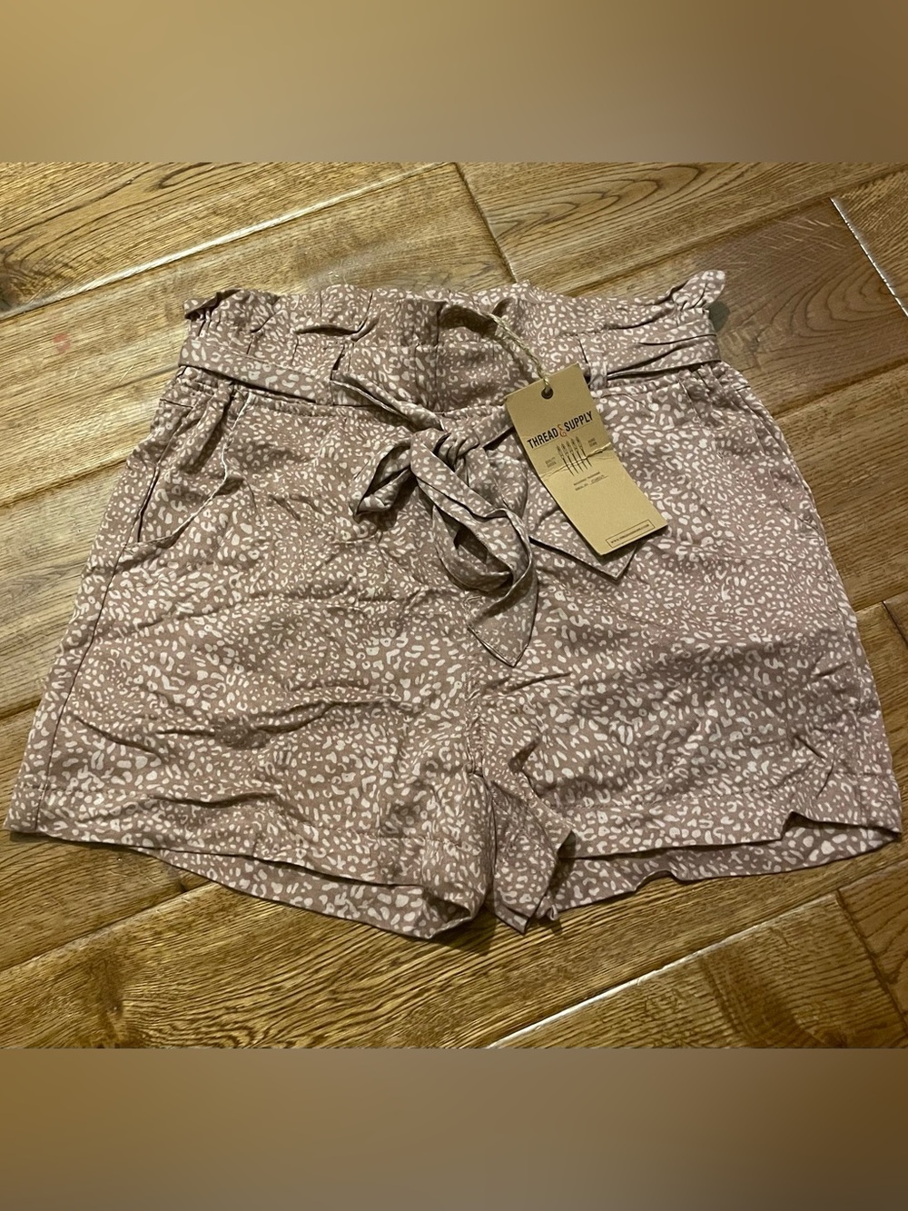 NWT - Thread & Supply Soft Mauve Paperbag Waist Printed Shorts Size: XS